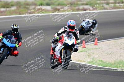 media/Apr-18-2025-TrackDaz (Fri) [[45f5874c44]]/B Group/Session 5 (Turns 5 and 6 - Inside)/